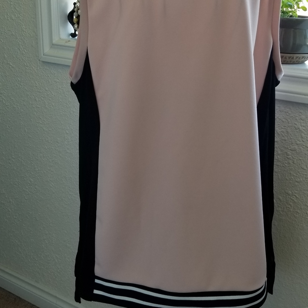 Womans Pink/Black Top by Worthington